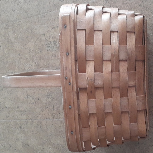 1993 Longaberger classic warm spring basket. - Picture 7 of 16